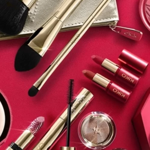 Joyful Holiday | Πώς να δημιουργήσεις το πιο λαμπερό γιορτινό μακιγιάζ