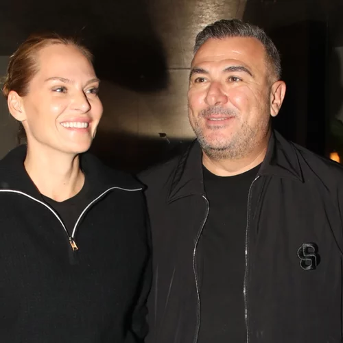 "Ο δικός μου Αντώνης" | Η Υβόννη Μπόσνιακ φωτογραφίζει τον Αντώνη Ρέμο στη γιορτή του