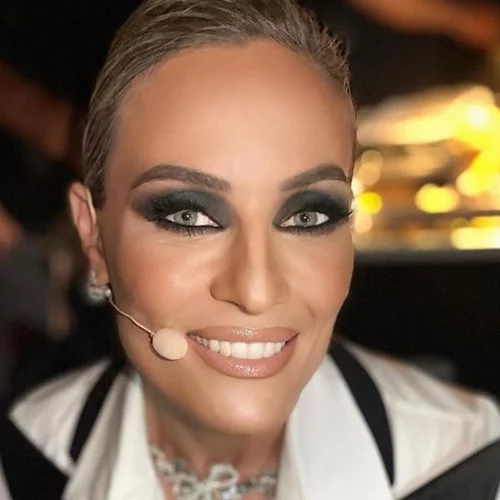 Ελεονώρα Μελέτη | Αμακιγιάριστη σε κινηματογραφική πρεμιέρα με τον σύζυγό της