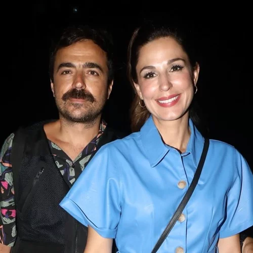 Κατερίνα Παπουτσάκη | Η ταράτσα της είναι μία όαση στο κέντρο της Αθήνας - Με φουσκωτή πισίνα και ξύλινα έπιπλα