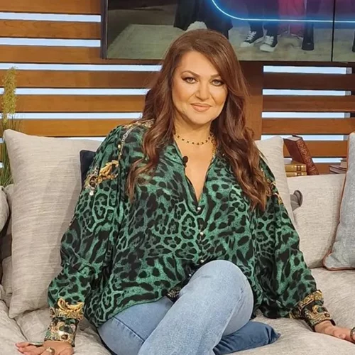 Καίτη Γαρμπή | "Δεν θα μπορούσα σε καμία περίπτωση να τραγουδάω τσιφτετέλια έξι μέρες μετά την κηδεία"