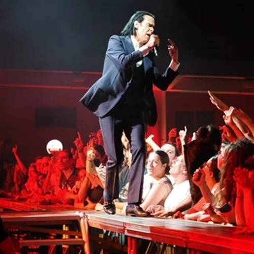 Release Athens 2022 | Ούτε οι Fontaines D.C. δεν μπόρεσαν να κλέψουν την παράσταση από τον απίθανο Nick Cave