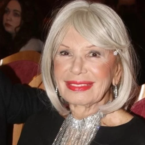 59 χρόνια πριν | H Ρίκα Διαλυνά λίγο πριν γίνει άγαλμα από χρυσό και διαμάντια στο Λονδίνο