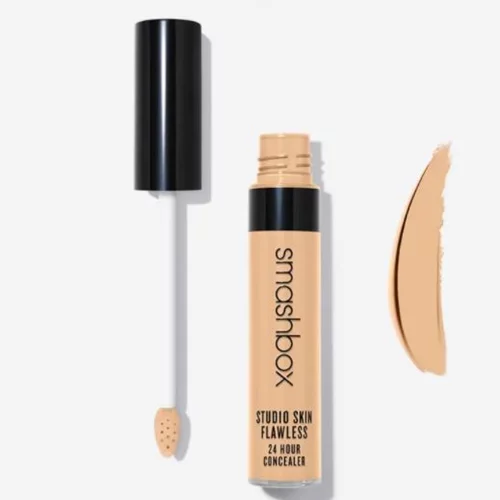 Το concealer για μαύρους κύκλους, που λατρέψαμε, έχει τώρα 50% έκπτωση