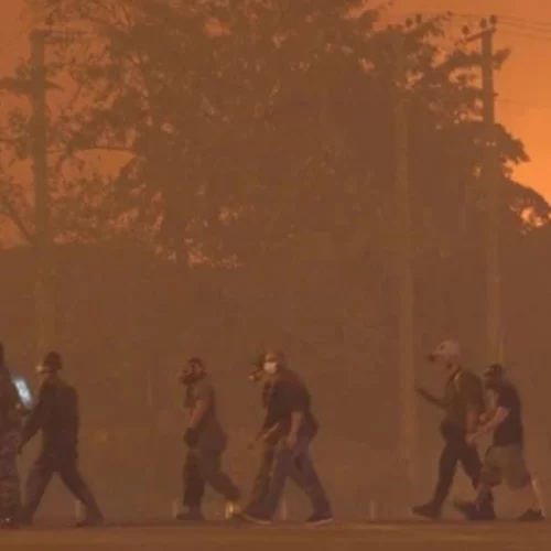 Φωτιά στην Αττική: Εκκενώνεται το Καλέντζι - Μέτωπα σε Καπανδρίτι, Ιπποκράτειο Πολιτεία και Αφίδνες - Στη μάχη τα εναέρια μέσα