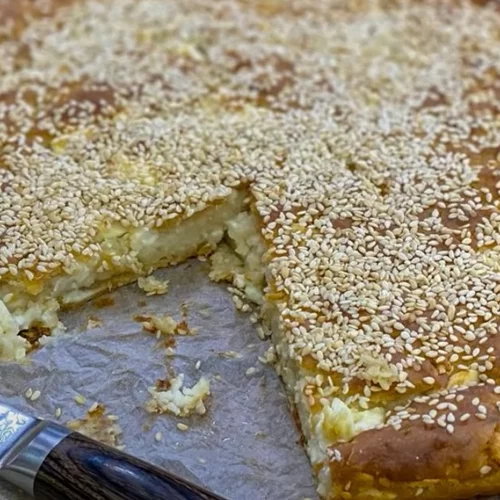 Παριανή τυρόπιτα με γιαούρτι χωρίς φύλλο από την Αργυρώ Μπαρμπαρίγου