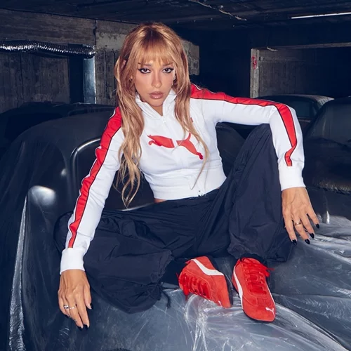 Η Ελένη Φουρέιρα σου δείχνει πώς θα φορέσεις φέτος τα Speedcat sneakers σου