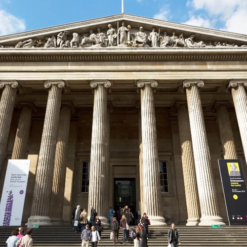 Guardian | "Τα Γλυπτά του Παρθενώνα ανήκουν στην Ελλάδα"