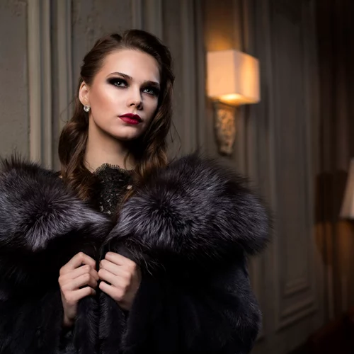 Ο οίκος Dolce&Gabbana σταματά να χρησιμοποιεί γούνα ζώων σε ενδύματα και αξεσουάρ