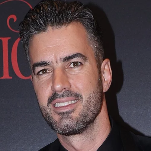 Γιάννης Τσιμιτσέλης | Η κόρη του, Εύα, μαζί του στην πρεμιέρα της ταινίας του