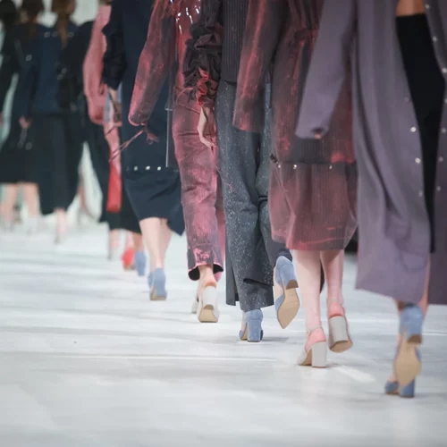 Η Εβδομάδα Μόδας του Τόκιο διοργανώνεται ξανά τον Μάρτιο με φυσική παρουσία