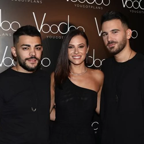 Λάουρα Νάργες - Χρήστος Σαντικάι | Το ζευγάρι φωτογραφίζεται πιο ερωτευμένο από ποτέ σε νέα κοινή τους έξοδο