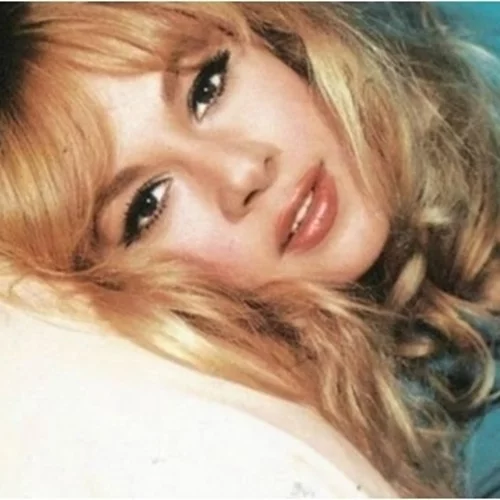 Αλίκη Βουγιουκλάκη | Όσα είχε αποκαλύψει ο Κώστας Σπυρόπουλος για το πρώτο τους φιλί