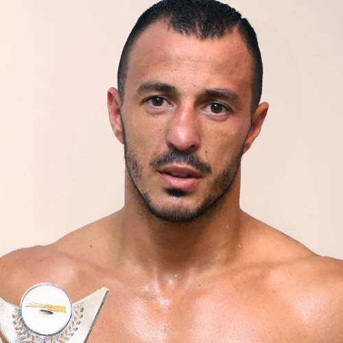 Τάσος Μπερδέσης | Ποιος ήταν ο γνωστός πυγμάχος που δολοφόνησαν στη Βάρη - Η σχέση με Ελληνίδα Σταρ Ελλάς και η νίκη σε ριάλιτι