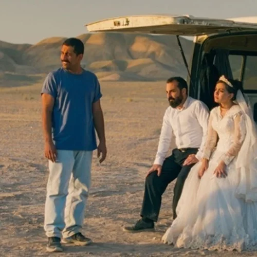 Ταινίες Πρώτης Προβολής | Ο Χρυσός Φοίνικας, ο Κιάνου Ριβς, η Τζούλια Ρόμπερτς και η Ρίφενσταλ