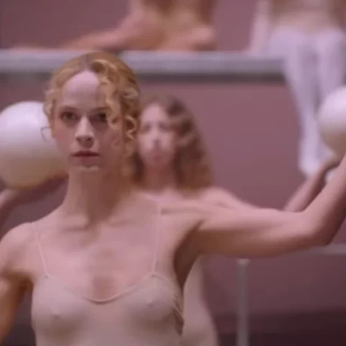 Έλλη Τρίγγου | Η εμφάνιση με nude κορμάκι που εκπροσώπησε την Ελλάδα στην Eurovision το 2019