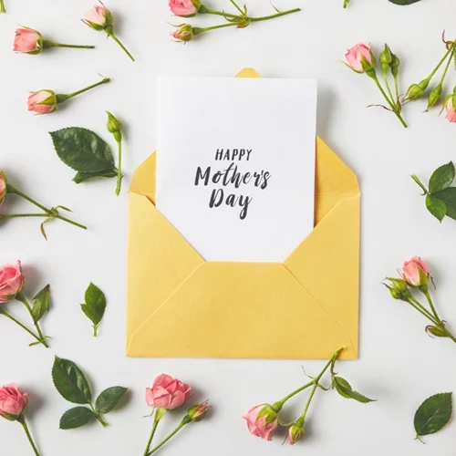 Μάνα (όπου μάνα βάλτε το όνομα της δικής σας μαμάς) είναι μόνο μία!