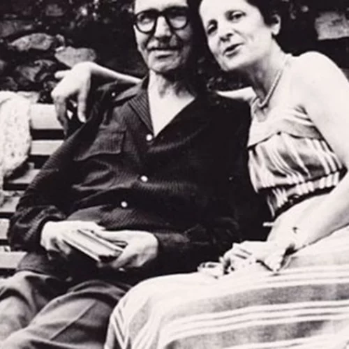 Νίκος Καζαντζάκης | "Μια γυναίκα πρέπει να την αγαπάς τόσο πολύ που δεν θα της περάσει καν η ιδέα πως κάποιος άλλος θα την αγαπήσει ποτέ περισσότερο"