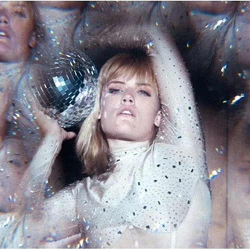 Τι φοράει η γενιά της "Ανισόπεδης Ντίσκο";