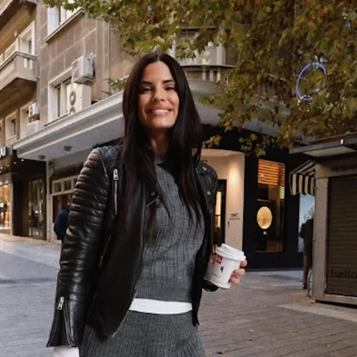 Χριστίνα Μπόμπα | Δεν φαντάζεσαι ποιος διάσημος παρουσιαστής κοιμήθηκε στον καναπέ της