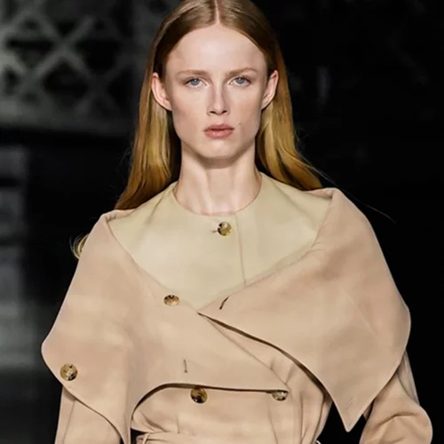 Πώς θα φορέσεις την καμπαρντίνα σου σαν μία πραγματική ιέρεια του στιλ