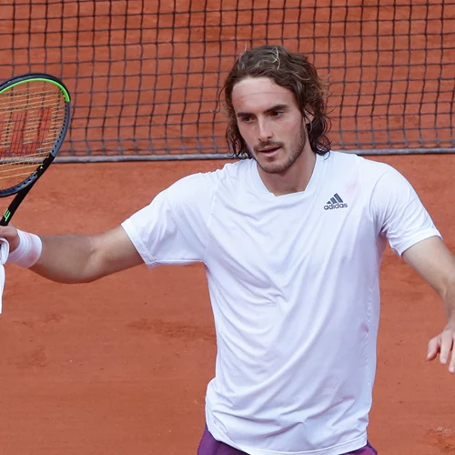 Ασταμάτητος ο Τσιτσιπάς: Νέα φραστική επίθεση στον πατέρα του - "Δεν είναι πολύ ευφυής" [βίντεο]