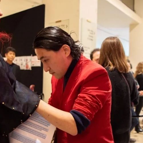 Έκθεση για τον Yuima Nakazato στο Μουσείο Δαντέλας και Μόδας στο Καλαί