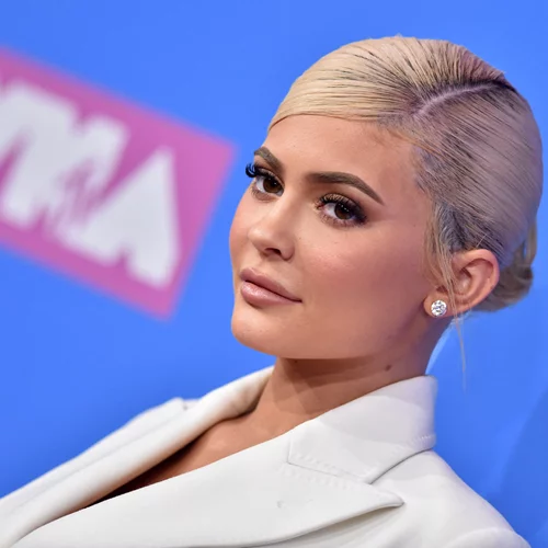 Η Kylie Jenner φοράει ήδη αυτές τις φθινοπωρινές τάσεις