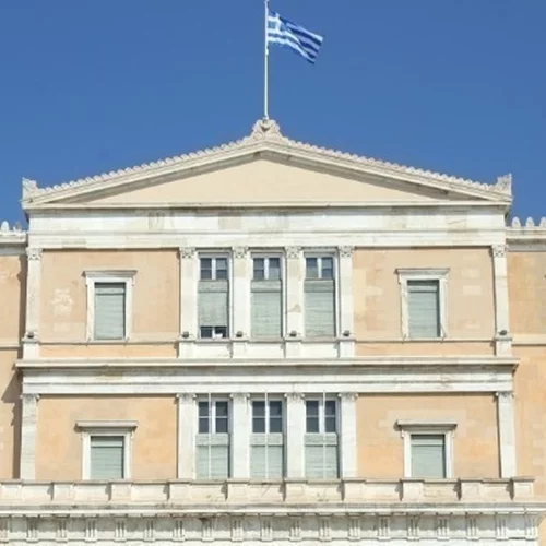 Κατατέθηκε από 32 βουλευτές η πρόταση προανακριτικής του Συλλόγου "Τέμπη 2023"