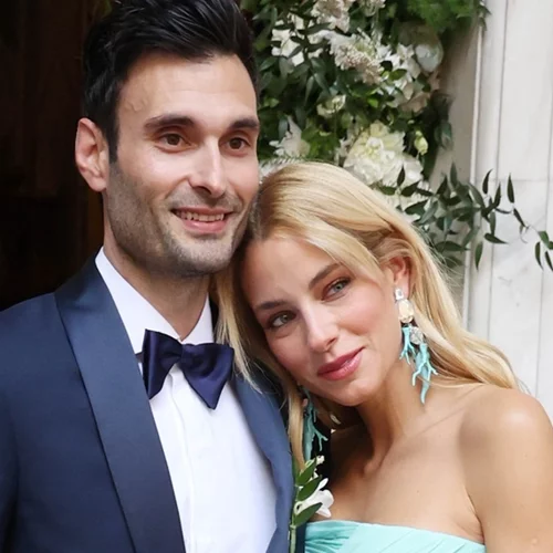 Sister of the bride | Τα χτενίσματα που επέλεξαν οι πιο κομψές Ελληνίδες celebrities