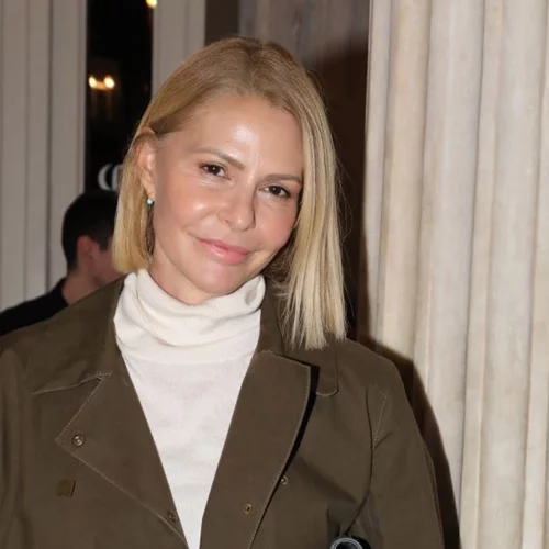 Η Τζένη Μπαλατσινού στα 90s | Σε θρυλικό πάρτι του Βασίλειου Κωστέτσου για την ονομαστική του γιορτή