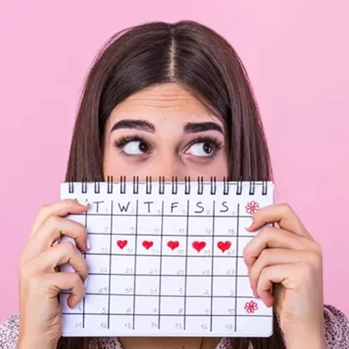 Πώς να ανακουφιστώ από τους πόνους περιόδου και τη μεγάλη ροή;