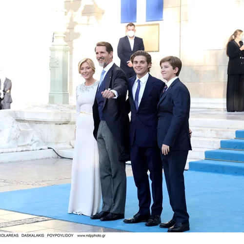 Marie Chantal - Παύλος Γλύξμπουργκ | Το χριστουγεννιάτικο ρεβεγιόν με τα πέντε παιδιά τους