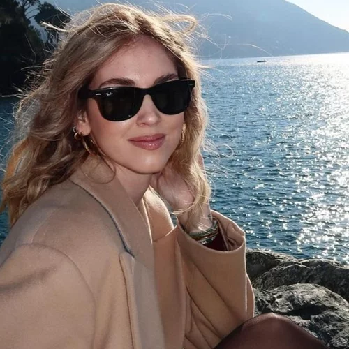 Chiara Ferragni | Πώς δημιούργησε ένα ανοιξιάτικο look βασισμένο στο επικρατέστερο micro trend του χειμώνα