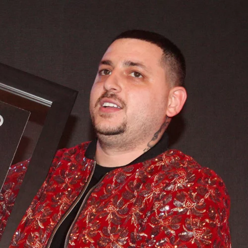 Mad Clip - Αδιανόητο | Φωτογραφία του από το νεκροτομείο κυκλοφορεί στα social media