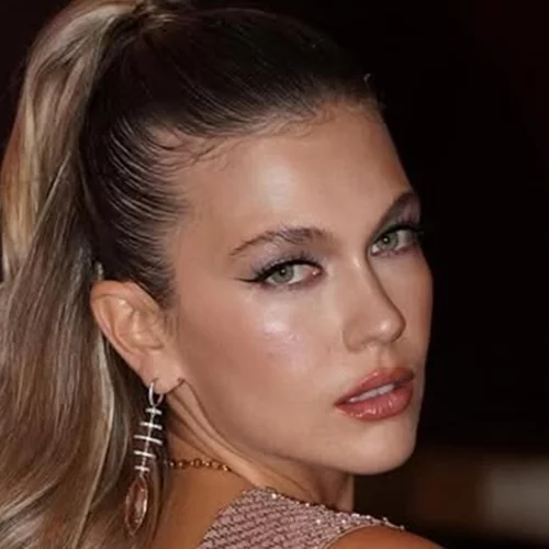 Ποια Κλέλια Ανδριολάτου προτιμάς; Όλες οι αλλαγές που έχει κάνει στα μαλλιά της