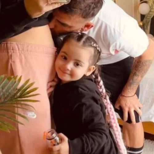 Γνωστή Ελληνίδα influencer ανακοίνωσε ότι περιμένει το δεύτερο παιδί της