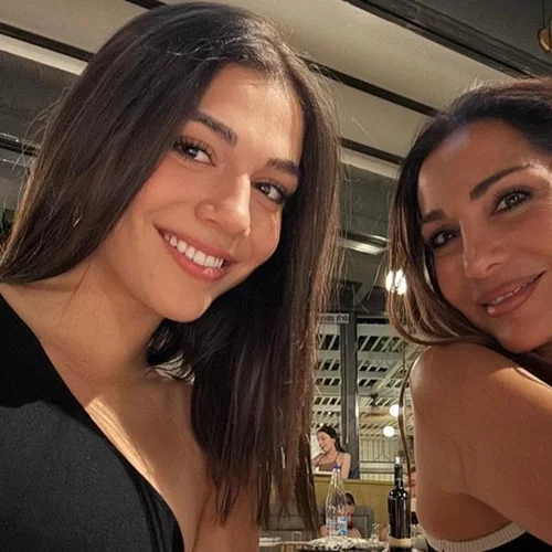 Η Δέσποινα Βανδή στηρίζει την κόρη της, Μελίνα μετά το video που προκάλεσε αρνητικά σχόλια