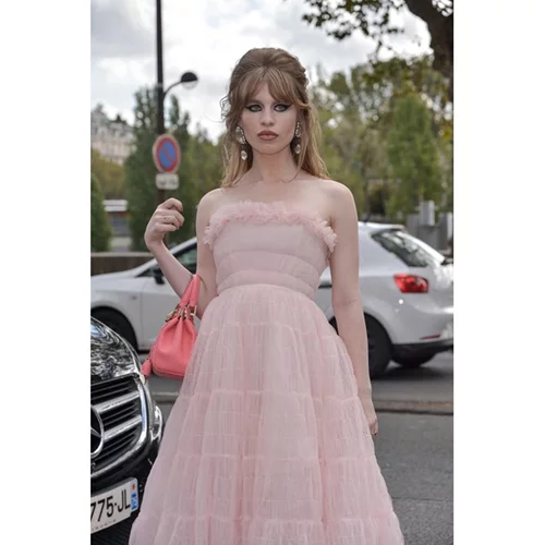 Ivy Getty | Tο ξεχωριστό νυφικό και ο πολυτελής γάμος της δισεκατομμυριούχου κληρονόμου με τον φωτογράφο Tobias Engel