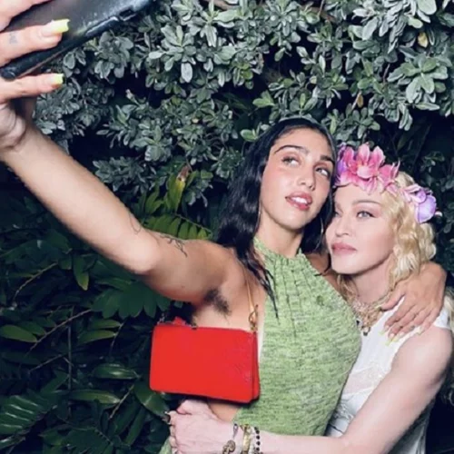 H Madonna μάς δείχνει για πρώτη φορά τη μητέρα της, την οποία έχασε σε ηλικία 5 ετών