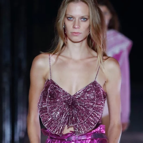 Cargo pants | Η επιστροφή μιας αμφιλεγόμενης τάσης