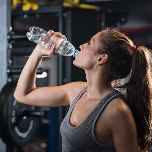 Λοιμωξιολόγοι | Ανοίγουν με μάσκες τα γυμναστήρια στις 31 Μαΐου - Δεξιώσεις γάμου χωρίς μουσική