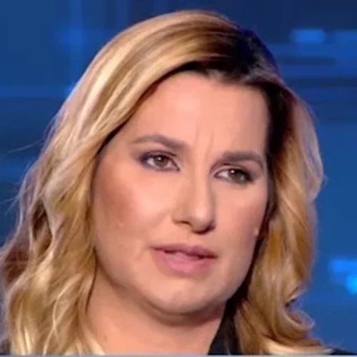 Σοφία Μπεκατώρου | "Στην αρχή ο γιος μου μού είπε, μαμά, θα γίνουμε ρεζίλι, δεν θα μπορώ να πηγαίνω σχολείο"