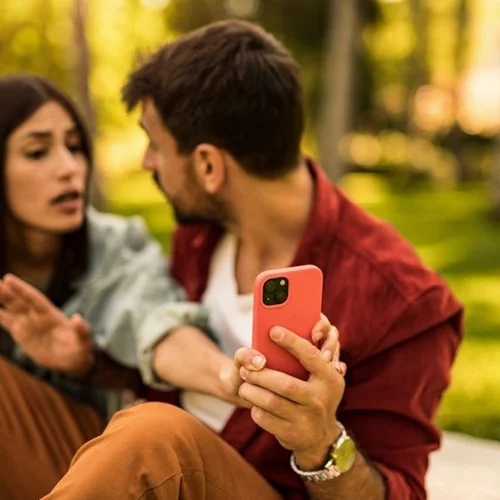 Τι είναι το Σύνδρομο του Οθέλλου και πώς καταστρέφει μια σχέση