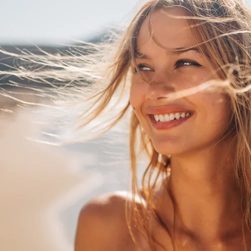 "Ξάνοιγμα" μαλλιών με χυμό λεμονιού | Είναι καλό για την τρίχα ή όχι;