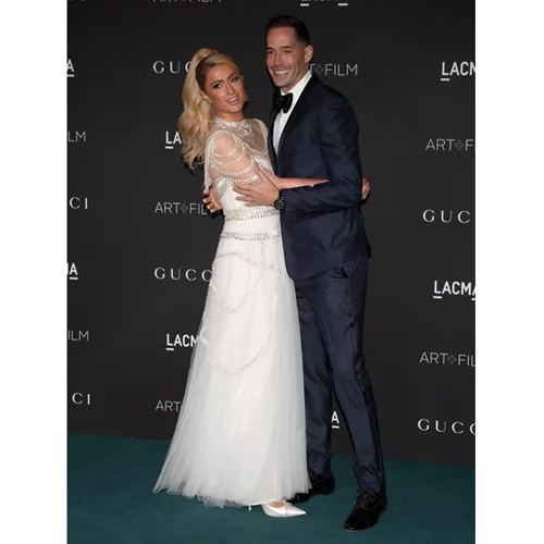 Paris Hilton | O γάμος της 40χρονης κληρονόμου, το νυφικό και οι δύο γαμήλιες δεξιώσεις