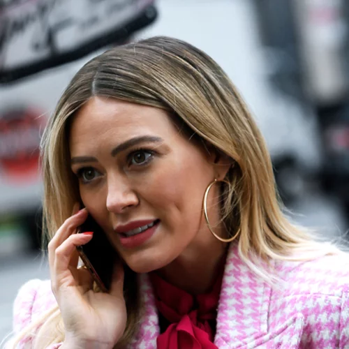 Λίγες ημέρες μετά τη γέννηση της κόρη της, η Hilary Duff εμβολιάστηκε