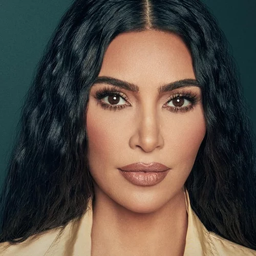 7 νέες μαύρες mascaras που όντως αξίζουν μια θέση στο νεσεσέρ σου