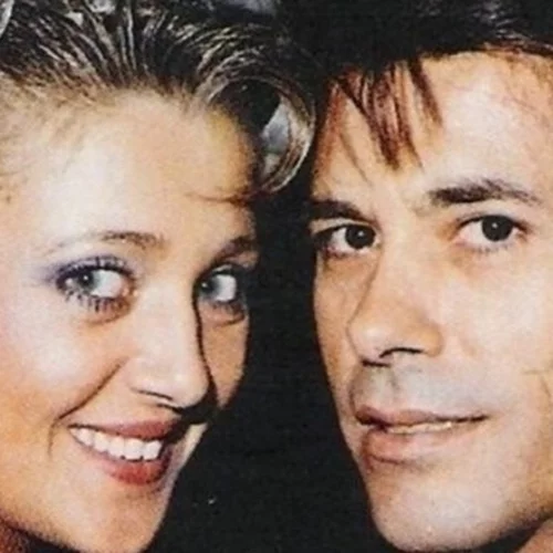 36 χρόνια πριν | H 24χρονη Ρούλα Κορομηλά νύφη στο πλευρό του Πάνου Μιχαλόπουλου