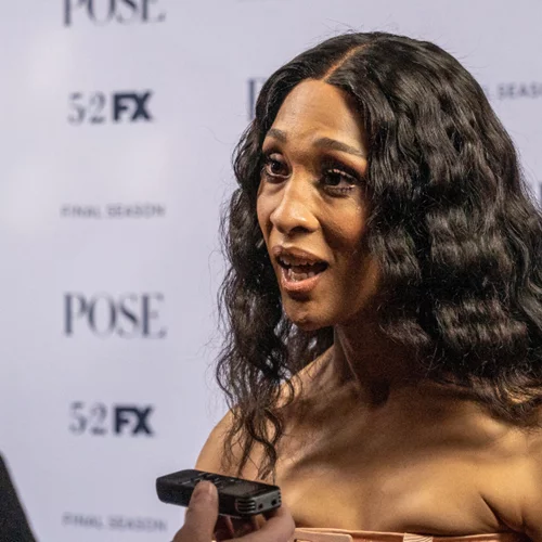 Η Mj Rodriguez γράφει ιστορία ως η πρώτη trans που τιμάται με Χρυσή Σφαίρα